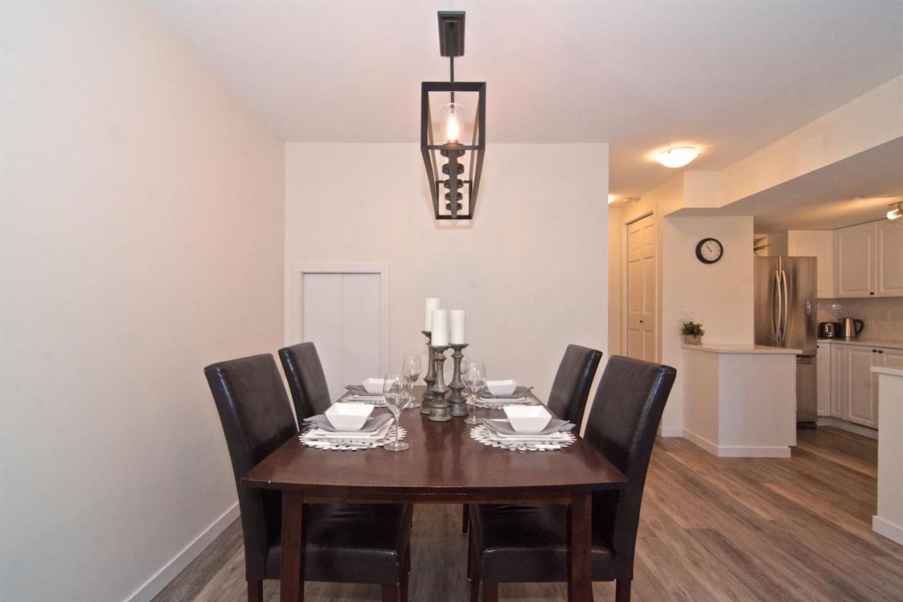 Whistler Blackcomb Vacation Rentals - Village North Pokoj fotografie